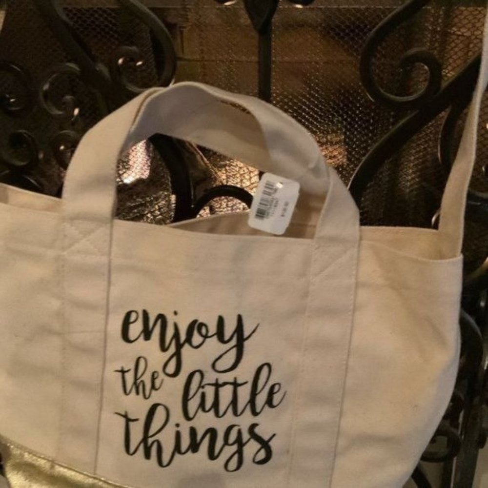 Bath & Body Works Beige Gold Medium Tote Bag NWT - Picture 2 of 6